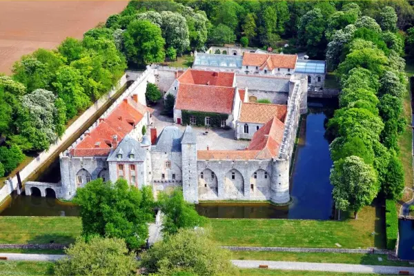 Château de Farcheville à Bouville